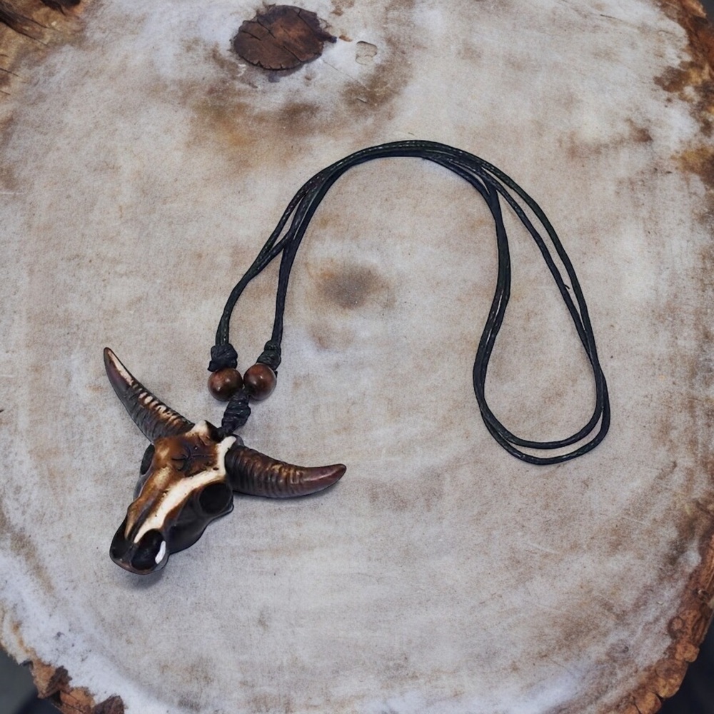Vintage Style Ox Bullhead Pendant Necklace